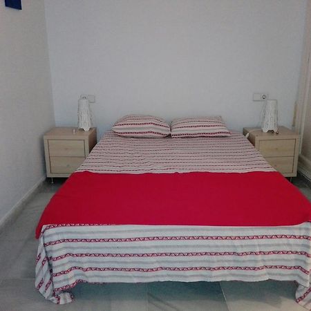 Centrico Apartamento Con Patio Privado Sevilla Exterior foto