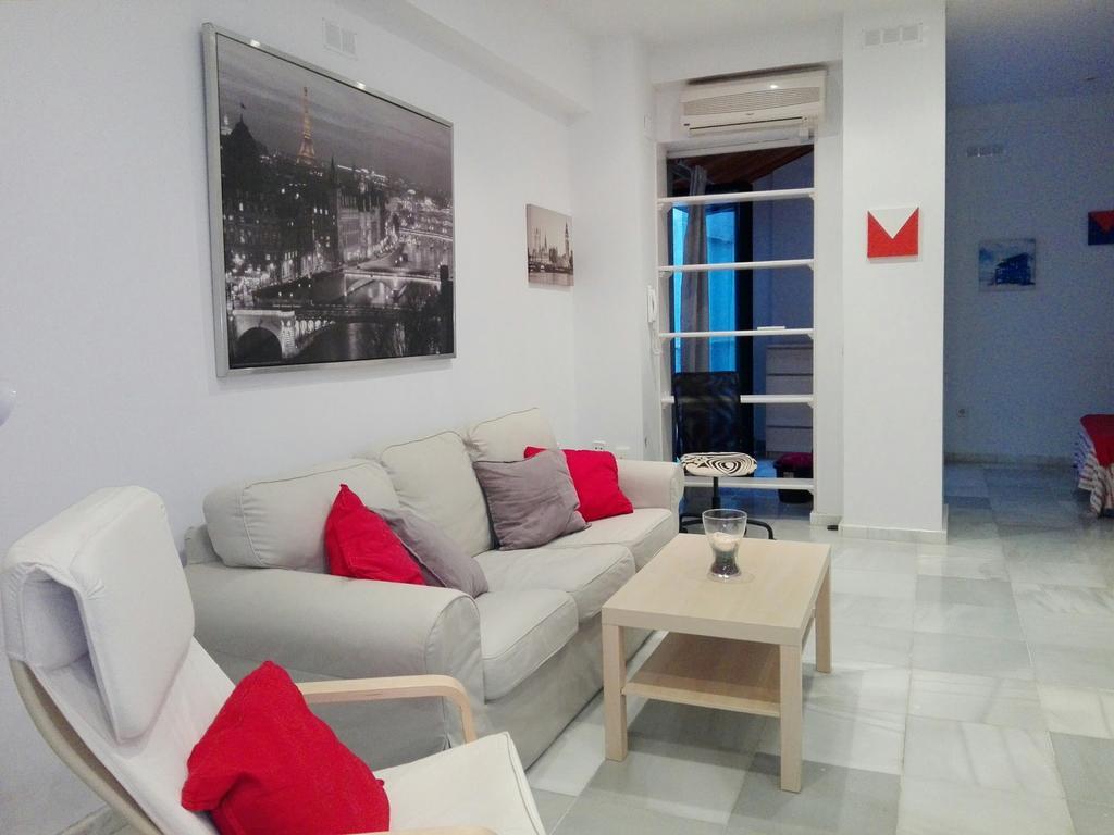 Centrico Apartamento Con Patio Privado Sevilla Exterior foto
