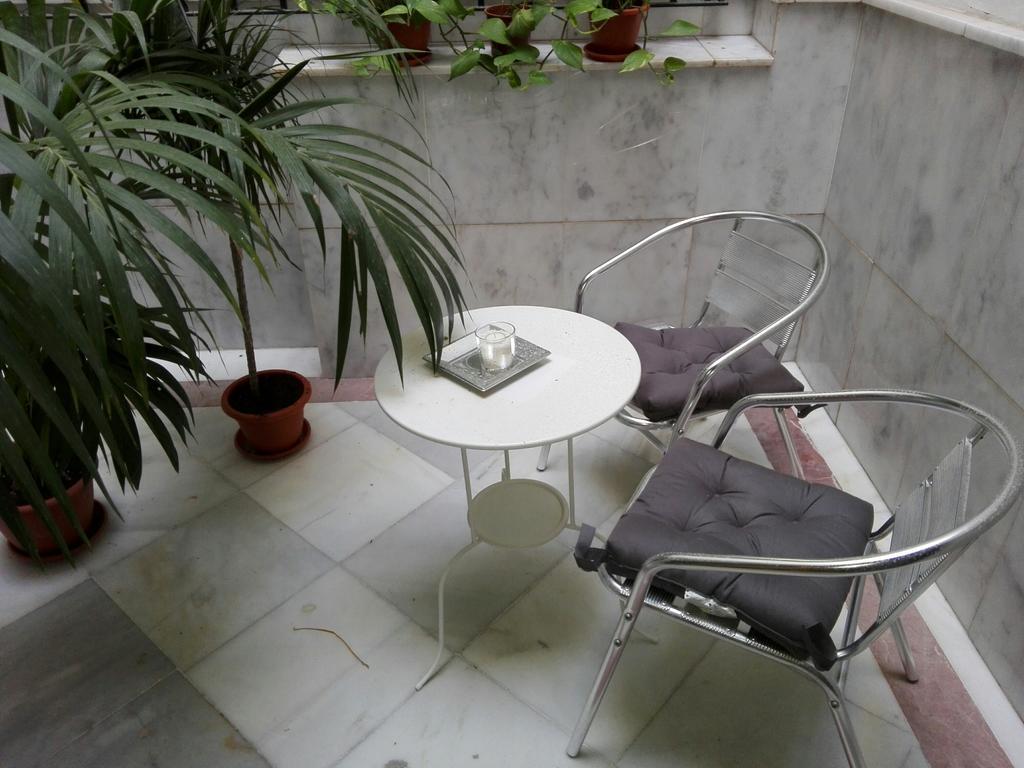 Centrico Apartamento Con Patio Privado Sevilla Exterior foto