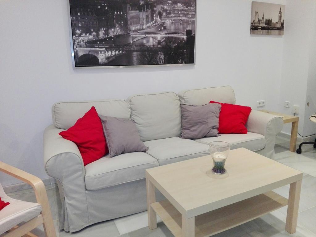Centrico Apartamento Con Patio Privado Sevilla Exterior foto